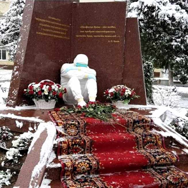 monument pur les défunts du covid capitale du Daghestan